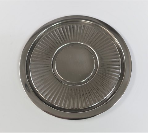 Georg Jensen. Small bottle tray in sterling silver (925). Diameter 9.5 cm. Model 
78. Produced 1933 - 1945.