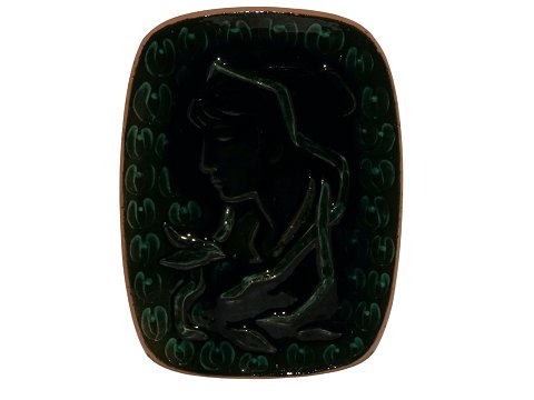 Helge Christoffersen art pottery
Dark green wall relief with lady