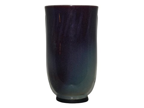 Royal Copenhagen art pottery
Large unique vase by Nils Thorsson