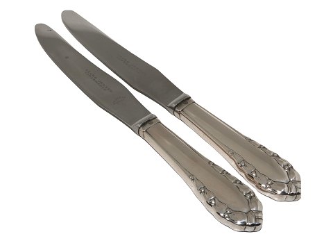 Georg Jensen Liljekonval
Middagskniv med langt knivblad 23,0 cm.