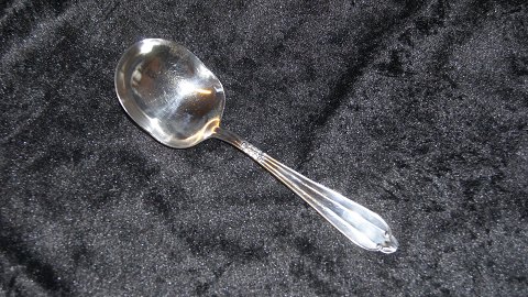 Potato-loving #Crown pattern Silver stain
Produced by Kronen Sølv og Pletvarefabrik.
Length 19.8 cm