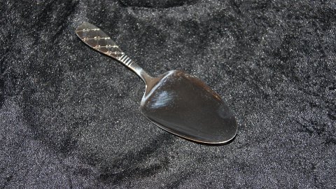 Cake spatula, #Stjerne Sølvplet cutlery
Finn Christensen
Length 15 cm.