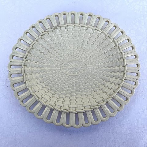 Wedgwood
Braided faience Bread dish
* 700 DKK