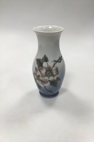 Royal Copenhagen Art Nouveau vase with flowers no 2630/2289