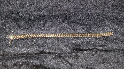 Elegant Panser armbånd  14 karat Guld
Stemplet GIFA 585
Længde 18,8 cm