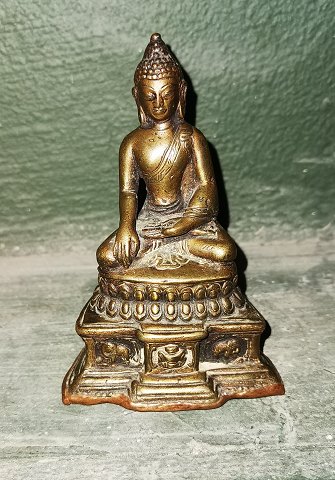 Buddha in metal