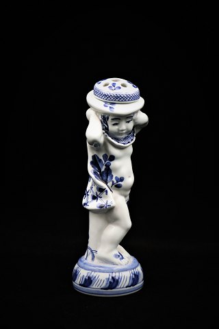 Royal Copenhagen Blue Tranquebar Prince Spring vase. 
Height:18cm. 
RC# 3064/1271.