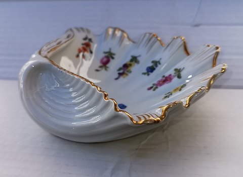 Royal Copenhagen Saxon Flower Mussel Bowl