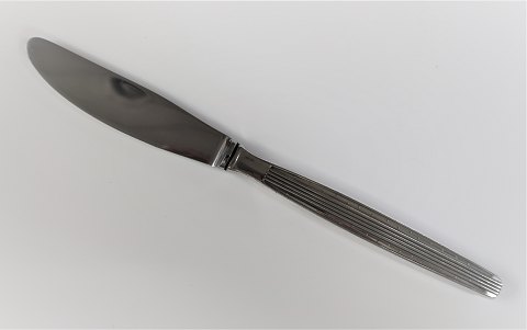 Capri. Sølvplet bestik. Middagskniv. Længde 20,6 cm. 
