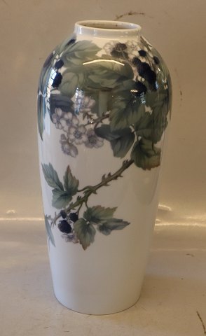 B&G Porcelain B&G 6187-14 Large Blackberry Vase 35 cm Signed AP