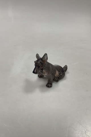 Dahl Jensen Figurine of Scottish Terrier Dog No. 1094