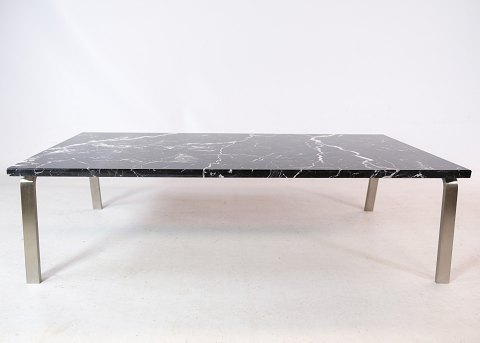 Sofabord, Mann by Norr11, stel af aluminium, marmorplade, dansk design
Flot stand
