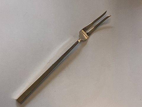 Scanline Bronze, Kødgaffel
Designet af Sigvard Bernadotte.
Længde 26,6 cm ca