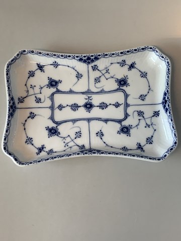 Royal Copenhagen Blue Fluted Half Lace
Tray for sugar and cream 23.5x 15cm.