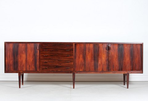 Henry Rosengren Hansen
Rosewood sideboard