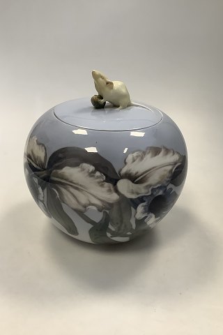 Royal Copenhagen Art Nouveau Vase with lid of a mouse with nut No 1218/703