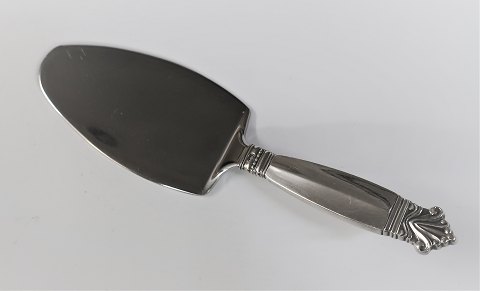 Georg Jensen. Sølv (925). Dronning. Kagespade med stål. Længde 16 cm.