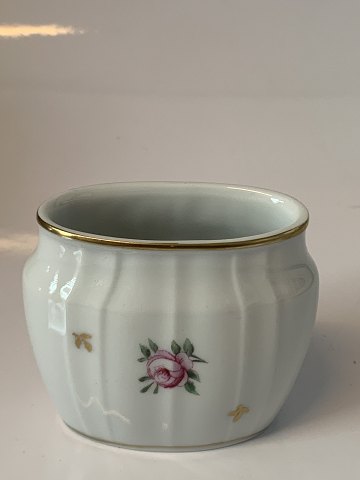 Envelope Vase #Roselil Bing and Grøndahl
Height 6.4 cm approx
Deck no #183