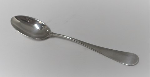 Michelsen. Ida. Teelöffel. Entwurf: Ole Hagen. Sterling (925). Länge 13,8cm.