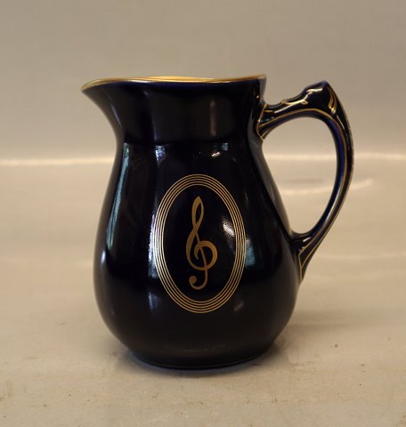 Composers Famous  B&G 303-4531  Treble Clef Creamer 10 cm
