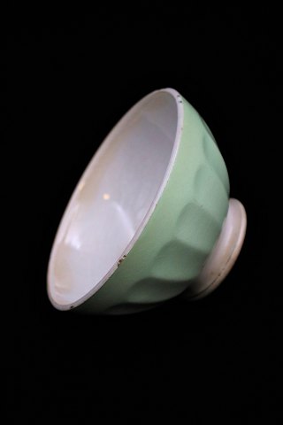 Old French café latte bowl / bol in earthenware with fine patina. 
H:7cm. dia.:13cm.