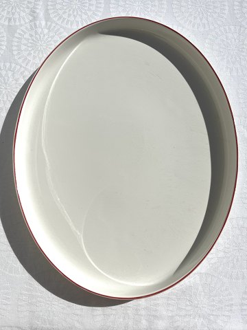 Royal Copenhagen
Red top (Red line)
Large dish
#3080
*DKK 700