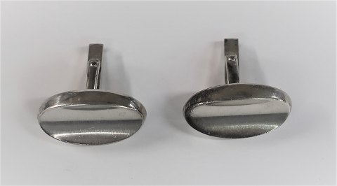 N. E. From. Manschettenknöpfe aus Silber (925). Länge 25 mm.