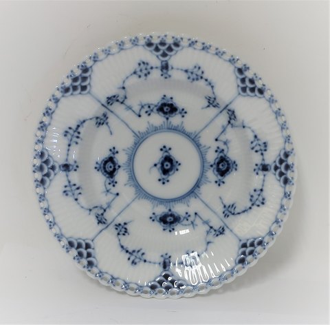 Royal Copenhagen. Blue Fluted Full Lace. Deep dessert plate. Model 601 (1081). 
Diameter 14,5 cm. (1 quality).