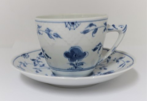 Bing & Grondahl. Butterfly. Coffee cup with saucer. Model 305. (2 quality)