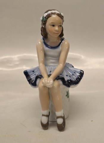 Ballerina on stool 15 cm Royal Copenhagen
