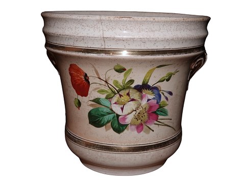 Flower pot from around 1900