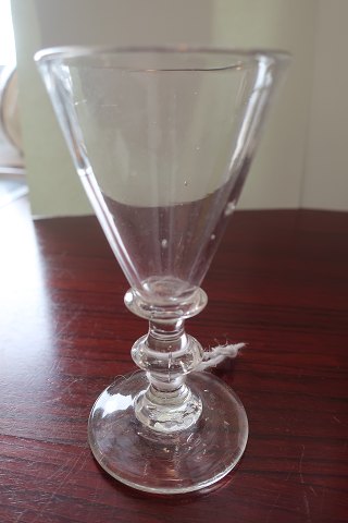 Antique Schnapps Glass 
Anglaise
About 1880