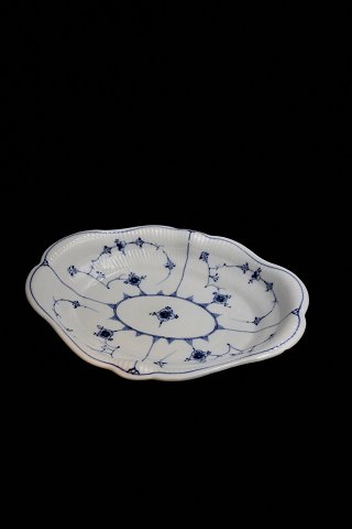 Rare, antique Royal Copenhagen Blue Fluted Plain oval salad dish from 1850-70...