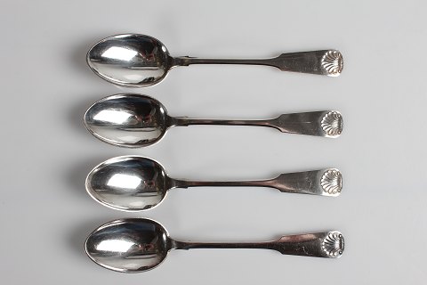 Musling Cutlery
Dessert spoons
L 18,5 cm