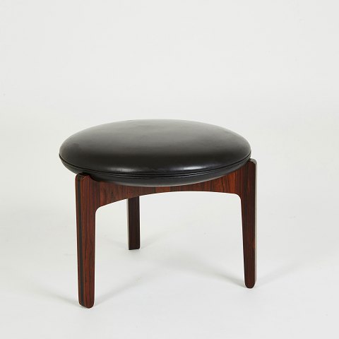 Svend Ellekær.
Rosewood stool.