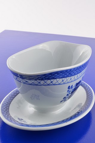 Aluminia      Blue Tranquebar  Sauce boat 2391