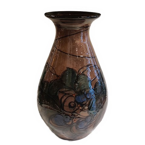 Danico; A big pottery vase