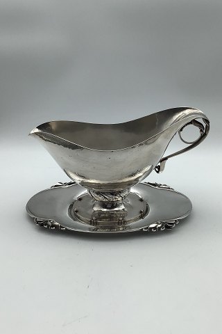 Georg Jensen Sterling Sølv Sovseskål No. 177 samt underfad No. 177 B