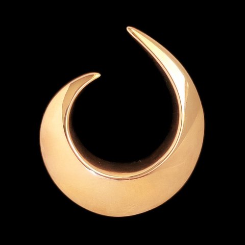 Hans Hansen; A brooch of 14k gold #105