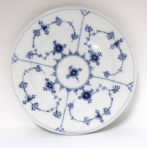 Royal Copenhagen. Hotel porcelain. Blue fluted, plain. Lunch plate. Model 330. 
Diameter 20 cm. (1 quality)