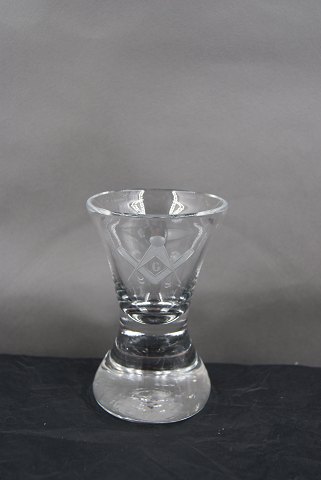 Danish freemason glasses, drinking glass engraved with freemason symbols, on thick, round feet.