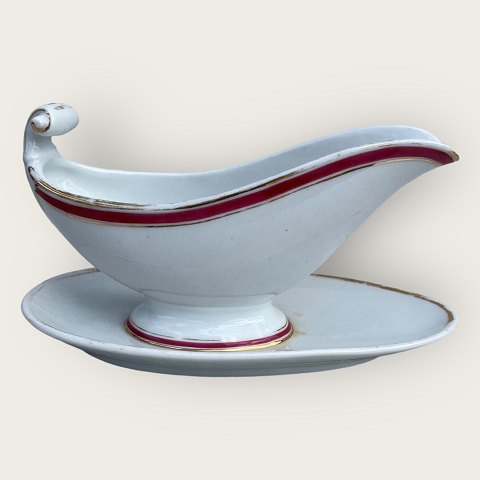 Bing & Grondahl
Red stripe
Gravy Boat
#B&G
*DKK 250