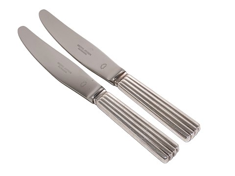 Georg Jensen Bernadotte sølvplet
Frokostkniv med langt blad 19,9 cm.