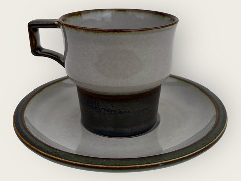 Bing&Grøndahl
Stoneware
Tema
Coffee cup
#305
*DKK 100
