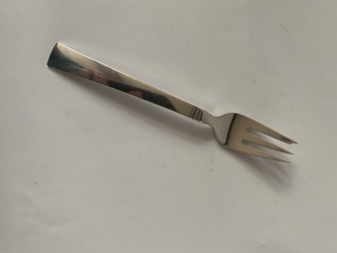 Georg Jensen Sterling Silver Block Cake Fork No 043
Length approx. 14.3 cm.