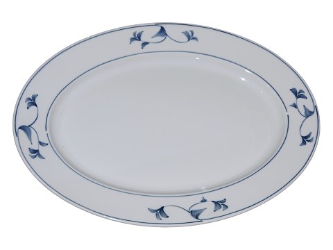 Noblesse
Platter 35.9 cm.