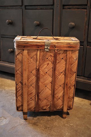 Old Swedish 19th century wooden wicker basket with lid in natural color with 
fine patina...