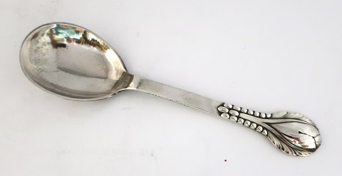 Evald Nielsen sølvbestik no. 3. Sølv (925). Serveringsske. Længde 19,2 cm.