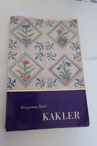Kakler
By Dingeman Korf
1962
Forlag: C. A. Reitzels Forlag
Originaltitel.: Tegels (Please see the photoes for more info)
Hæftet
In a good condition