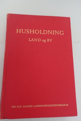 Husholdning Land og By
Det Kgl. Danske Landhusholdningsselskab
Frederiksberg Bogtrykkeri
Hardback
1961 - 8. udgave
Pages: 527
In a good condition